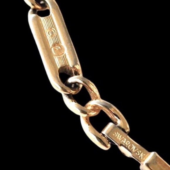 ๐๐ SWAROVSKI Vintage Swan Signed Gold Tone Curb Link Chain Crystal Bracelet - Picture 5 of 12